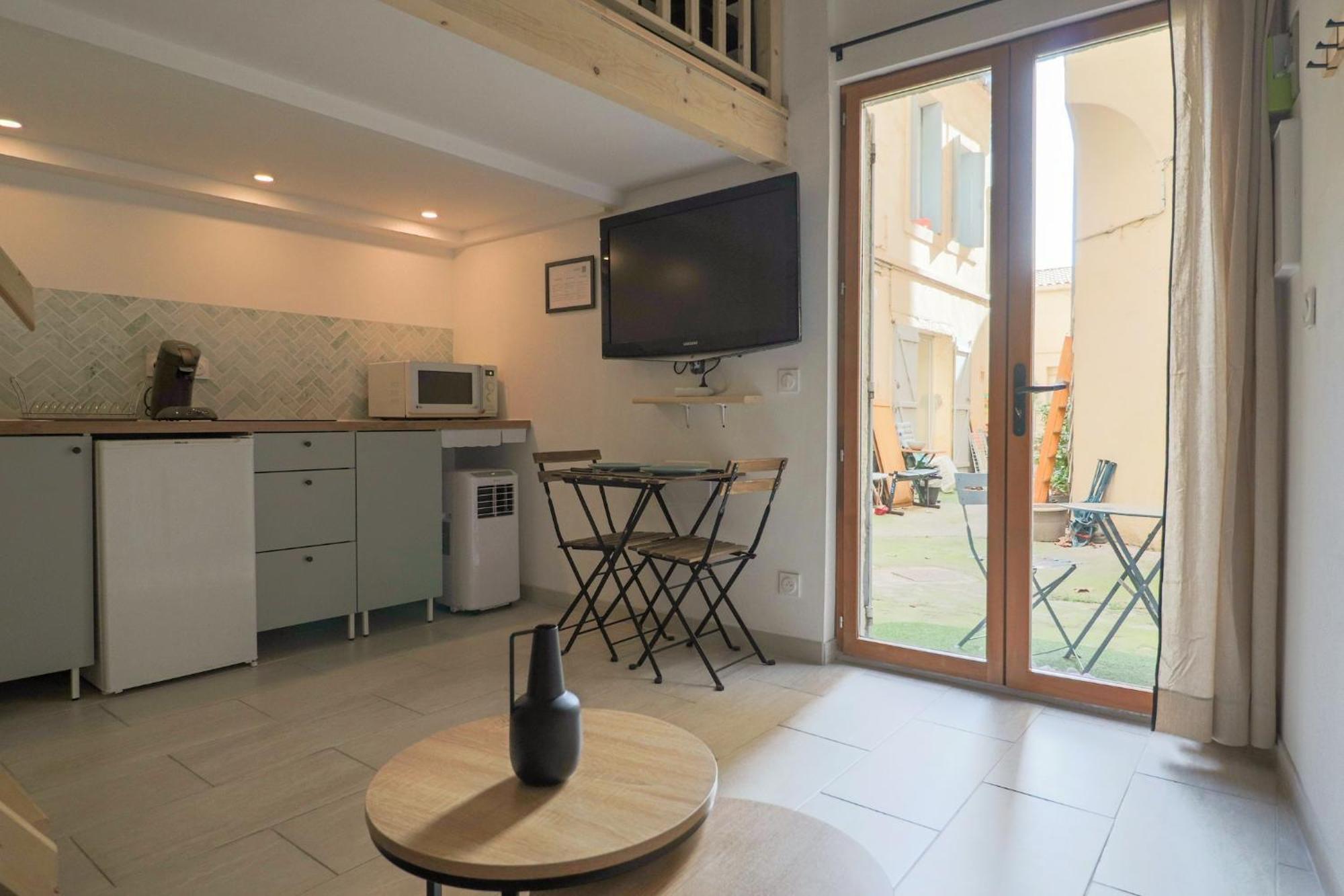 Studio Climatise Mezzanine Avec Parking Montpellier Extérieur photo